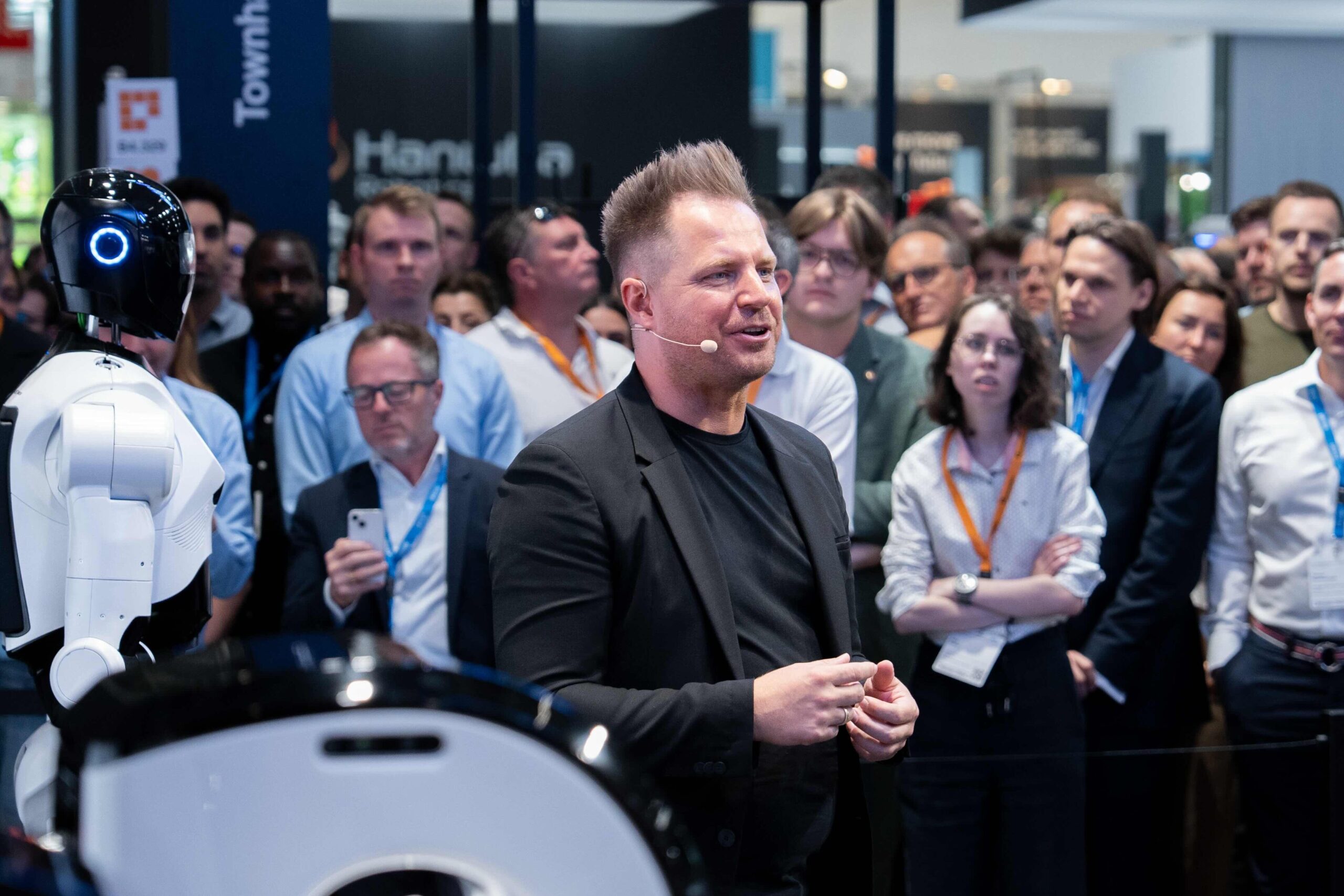 David Reger bei einer Rede.